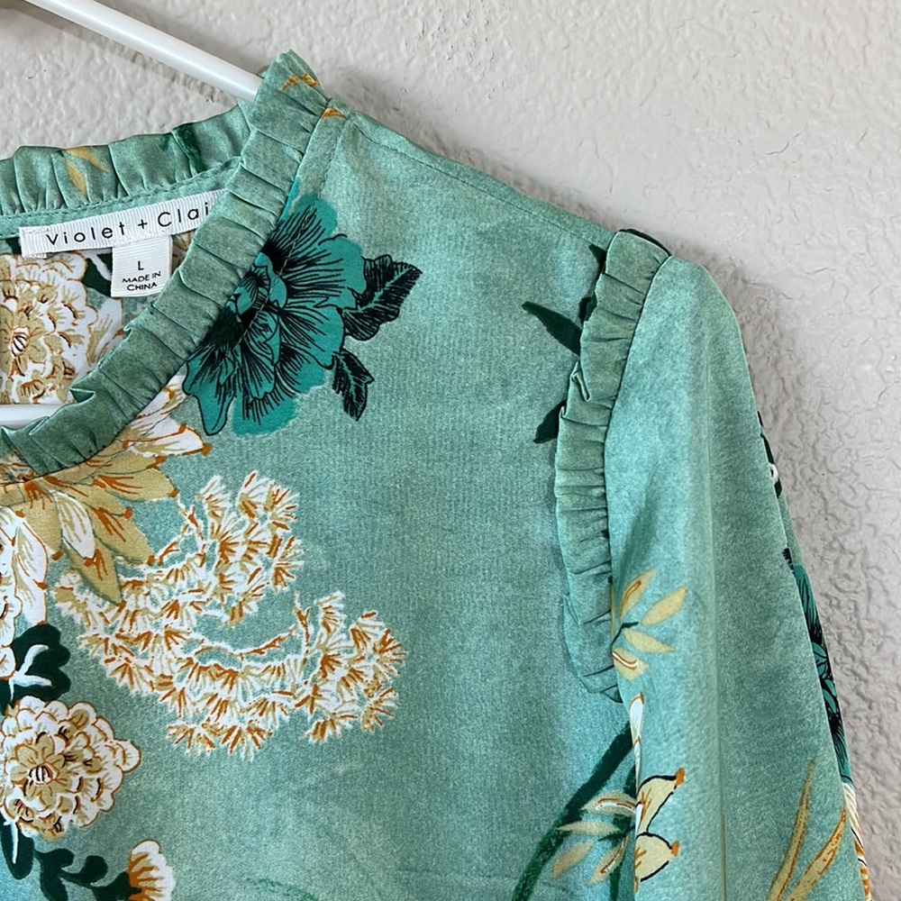 Violet + Claire Long Sleeve Floral Blouse Size Large - Picture 6 of 13